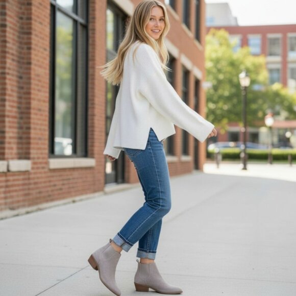 Frye Shoes - Frye Carson Chelsea Light Gray Suede Pull On Ankle Boot Size 7